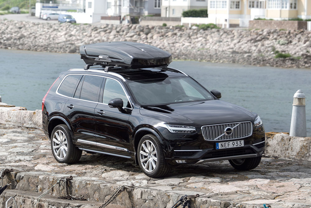 Van dakkoffer tot koelbox, zo reis je ontspannen met de auto